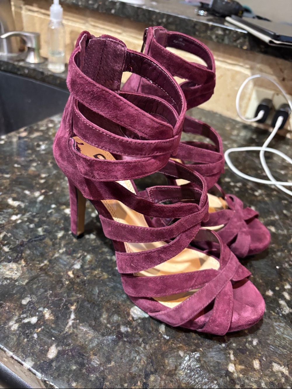 Gianni BINI  Suede/Leather 4” heels! 7.5